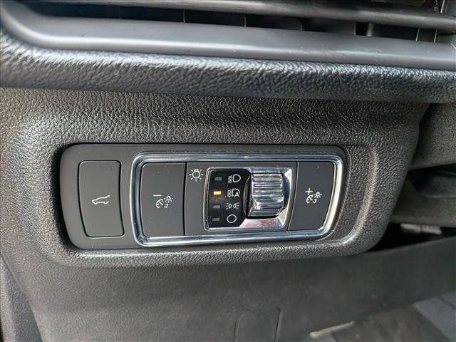 Certified 2022 Lincoln Corsair AWD w/ Equipment Group 101A image 31