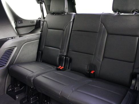 Used 2023 Chevrolet Tahoe LT w/ Luxury Package image 32