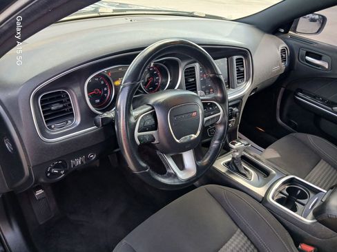 Used 2018 Dodge Charger GT image 5