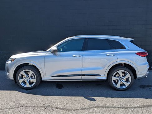 New 2026 Audi Q5 Premium AWD/4WD image 8