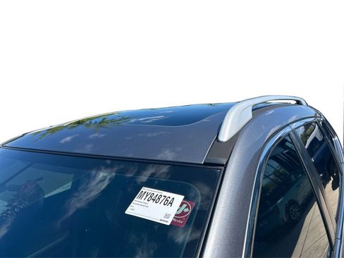 Used 2016 Nissan Rogue SL w/ SL Premium Package FWD image 12