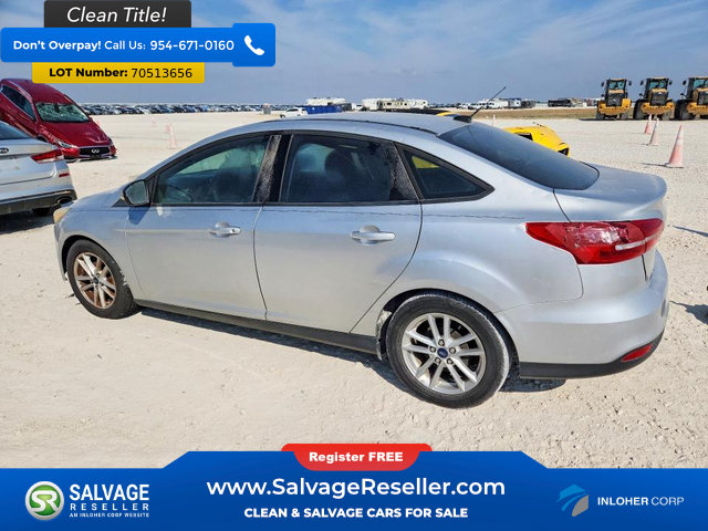 Used 2015 Ford Focus SE FWD image 3
