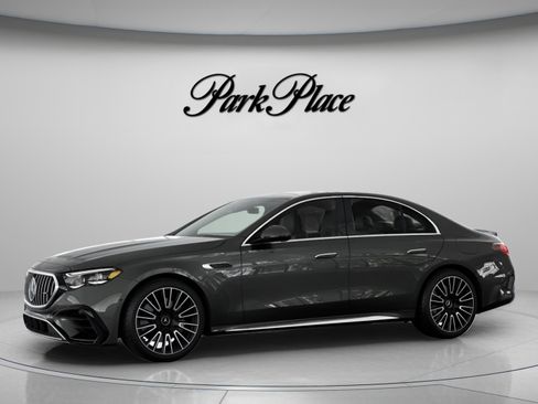 New 2026 Mercedes-Benz E 53 AMG e 4MATIC Sedan image 3