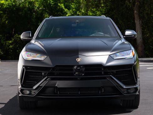 Used 2024 Lamborghini Urus S AWD/4WD image 2