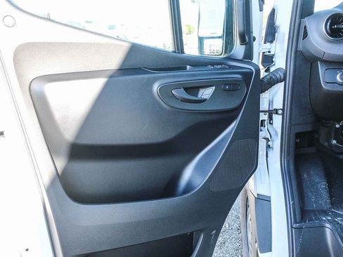 New 2025 Mercedes-Benz Sprinter 2500 image 16