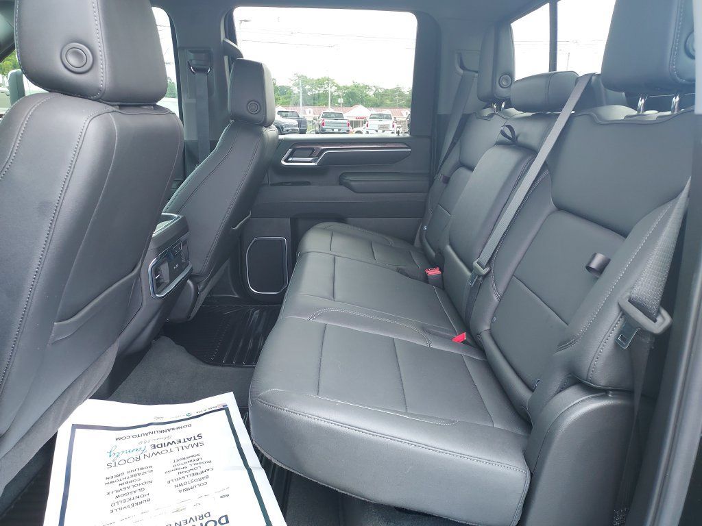 Used 2025 Chevrolet Silverado 3500 LTZ w/ LTZ Plus Package AWD/4WD image 14