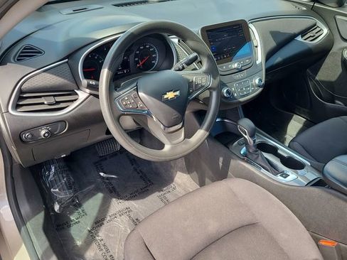 Used 2024 Chevrolet Malibu LT image 21