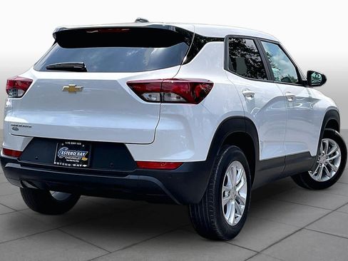 Used 2025 Chevrolet TrailBlazer LS w/ LS Convenience Package FWD image 13