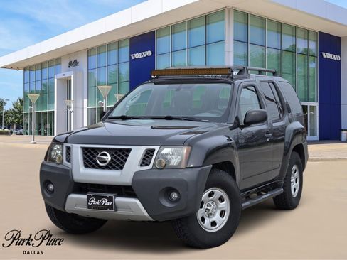 Used 2010 Nissan Xterra X image 1