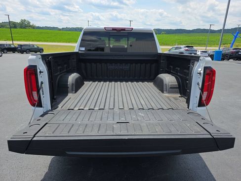 Used 2025 GMC Sierra 1500 Denali w/ Denali Reserve Package AWD/4WD image 13