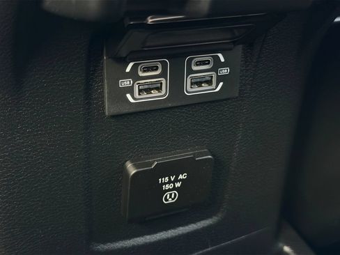 Used 2022 Jeep Wrangler Unlimited Rubicon 4xe AWD/4WD image 23