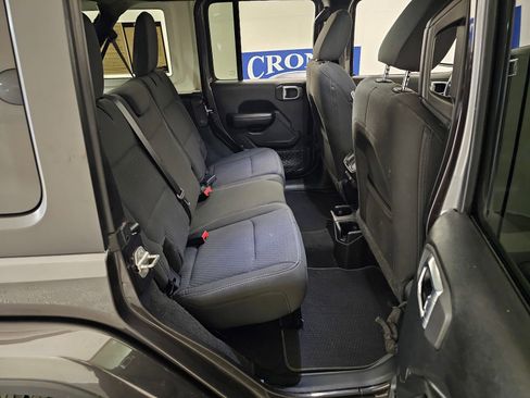 Used 2021 Jeep Wrangler Unlimited Sport image 35