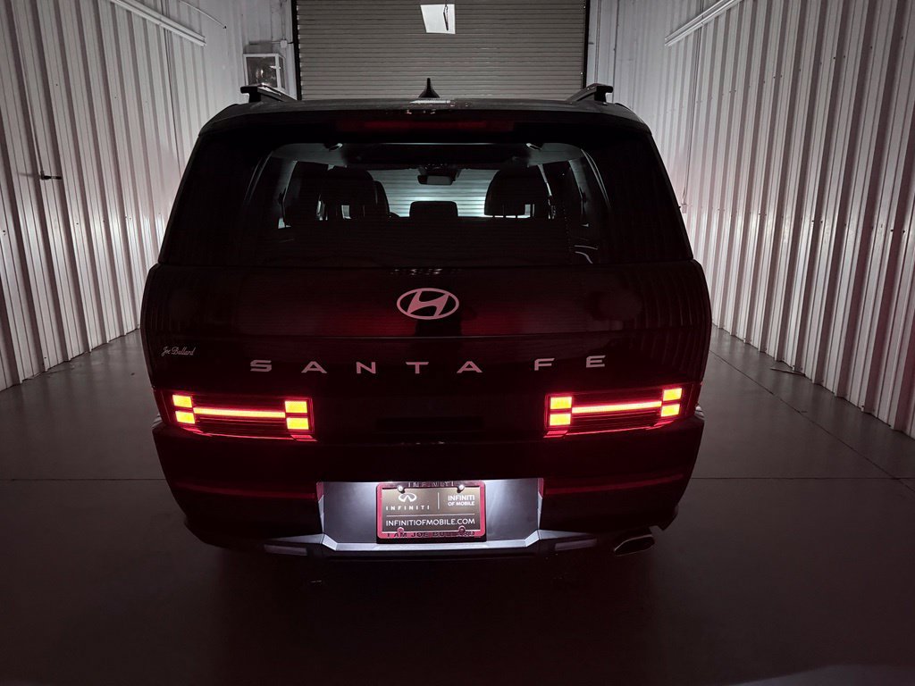 Used 2025 Hyundai Santa Fe SEL FWD image 8