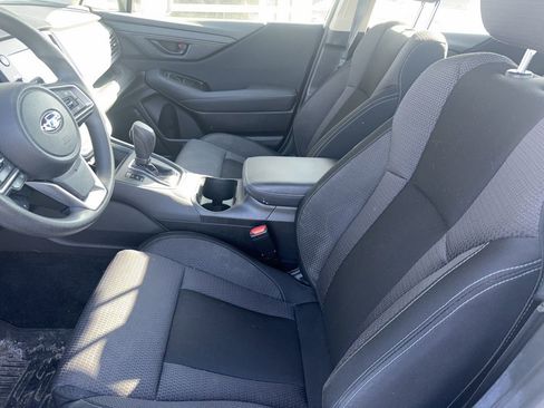 Used 2020 Subaru Outback 2.5i image 2