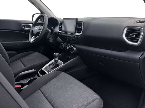 New 2026 Hyundai Venue SE image 15