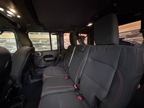 Used 2021 Jeep Wrangler Unlimited Rubicon w/ Dual Top Group image 26