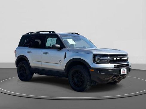 Certified 2023 Ford Bronco Sport Outer Banks AWD/4WD image 4