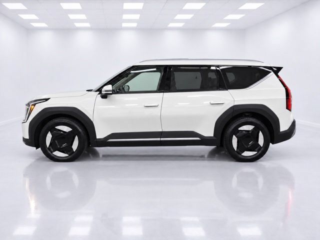 Used 2024 Kia EV9 Wind AWD/4WD image 4