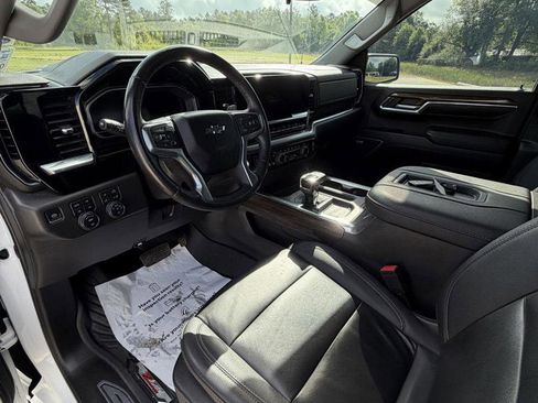 Used 2022 Chevrolet Silverado 1500 LT Trail Boss w/ LT Trail Boss Premium Package image 11