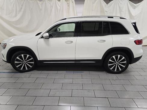 Used 2022 Mercedes-Benz GLB 250 4MATIC image 14