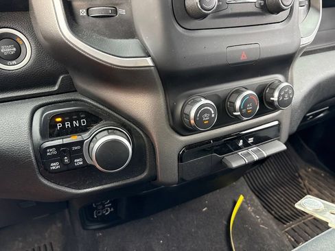 Used 2020 RAM 1500 Big Horn AWD/4WD image 26