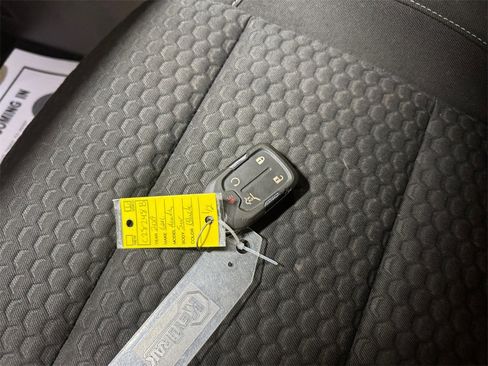 Used 2019 GMC Acadia SLE w/ LPO, Floor Liner Package image 32