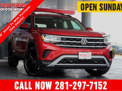 Used 2023 Volkswagen Atlas SE w/ Black Wheel Package