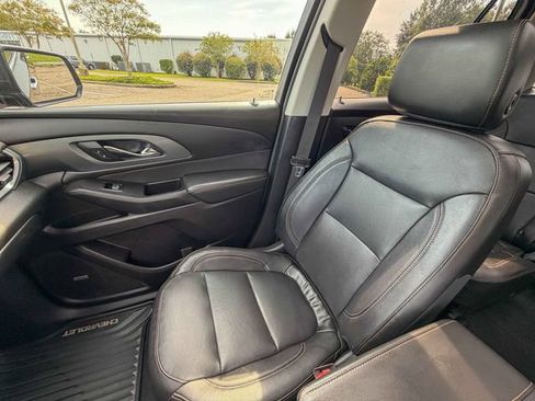 Used 2020 Chevrolet Traverse Premier AWD/4WD image 15