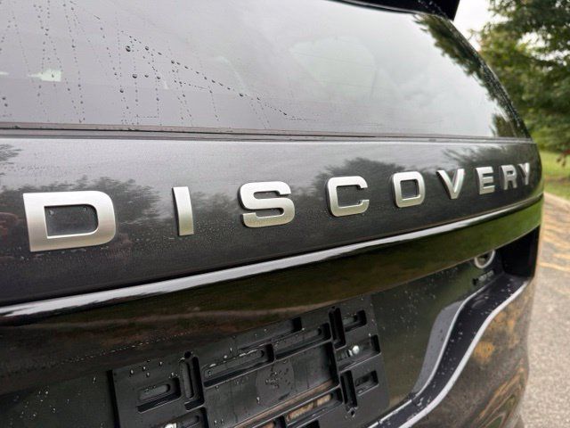 Used 2018 Land Rover Discovery HSE Luxury AWD/4WD image 6
