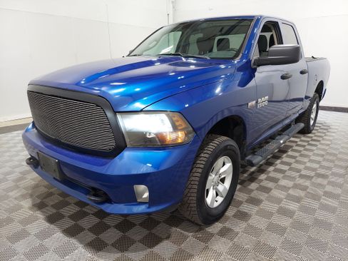 Used 2018 RAM 1500 Express AWD/4WD image 1