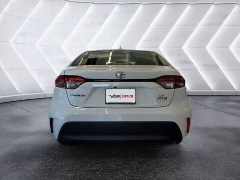 Used 2024 Toyota Corolla LE FWD image 5