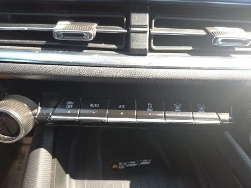 Used 2025 Chevrolet Equinox EV LT w/ Convenience Package FWD image 31