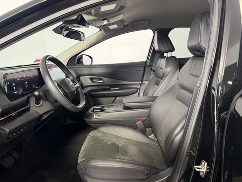Used 2024 Nissan Ariya AWD image 19