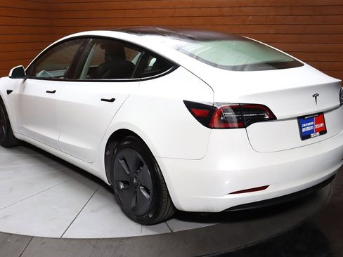 Used 2023 Tesla Model 3 Standard Range RWD image 10