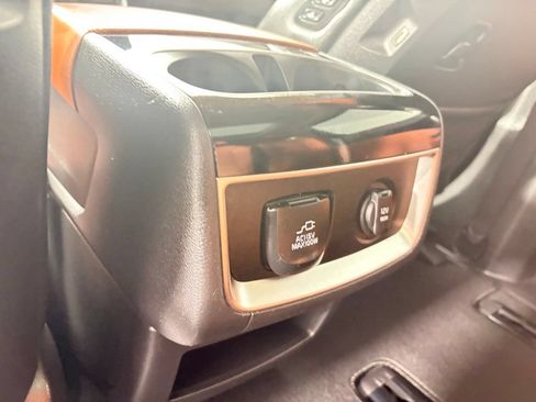 Used 2024 Kia Carnival SX Prestige FWD image 14