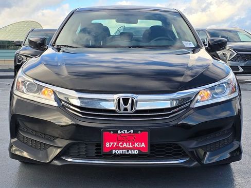Used 2016 Honda Accord LX image 8
