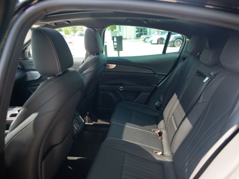 Used 2024 Maserati Grecale GT AWD/4WD image 39