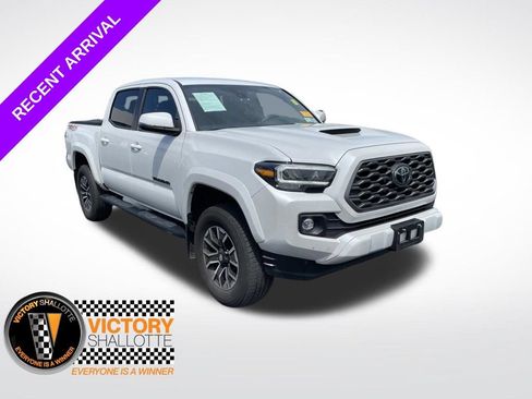 Used 2023 Toyota Tacoma TRD Sport w/ Black Out Package (TMS) AWD/4WD image 1