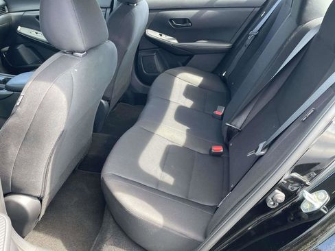 Used 2025 Nissan Sentra S FWD image 11
