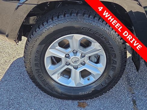 Used 2019 Toyota 4Runner SR5 image 7