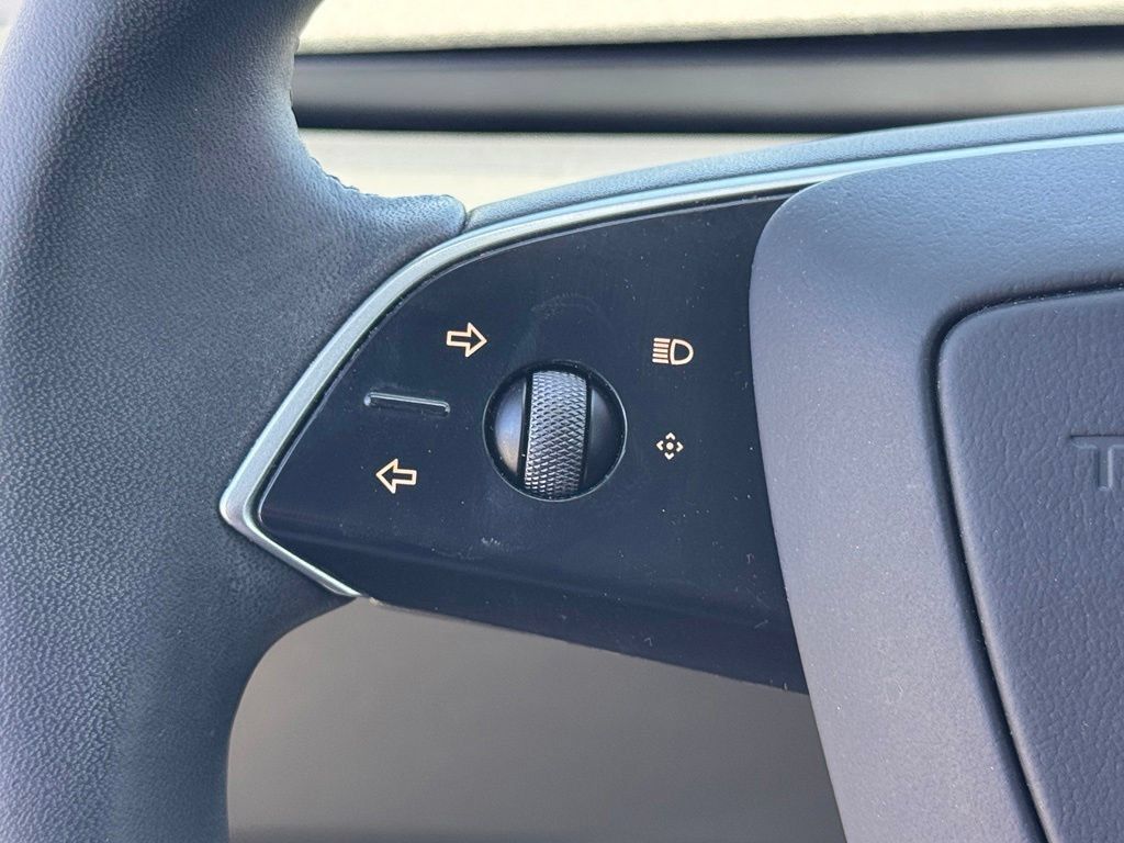 Used 2024 Tesla Model 3 Standard Range RWD image 23