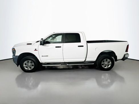 Used 2025 RAM 2500 Big Horn AWD/4WD image 4