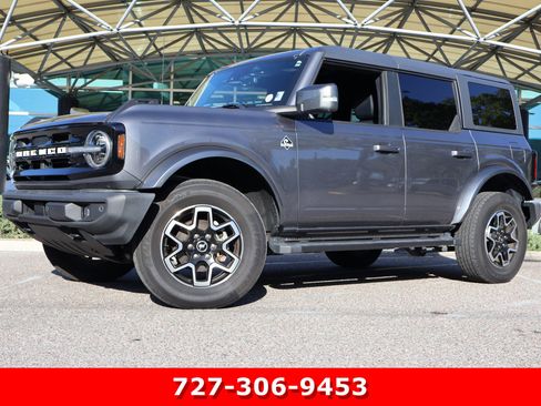 Used 2022 Ford Bronco Outer Banks image 1