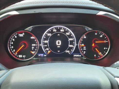 Used 2019 Chevrolet Blazer Premier w/ Sun and Wheels Package FWD image 3