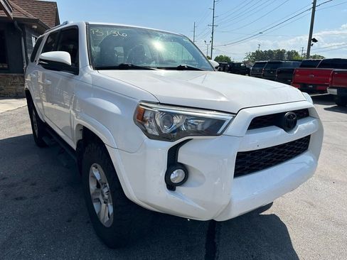 Used 2018 Toyota 4Runner SR5 Premium AWD/4WD image 4