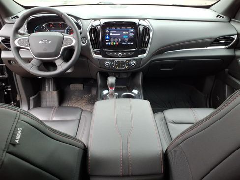 Used 2023 Chevrolet Traverse RS w/ LPO, Floor Liner Package AWD/4WD image 12