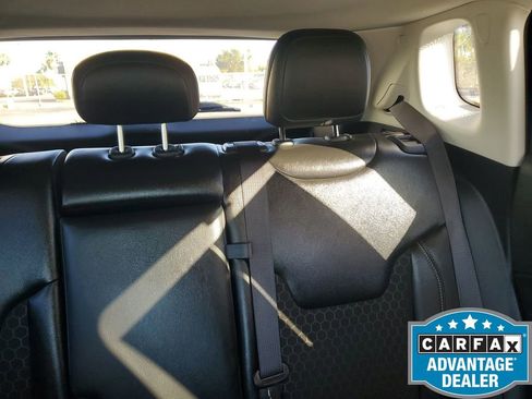 Used 2021 Jeep Compass Latitude w/ Sun and Sound Group image 15