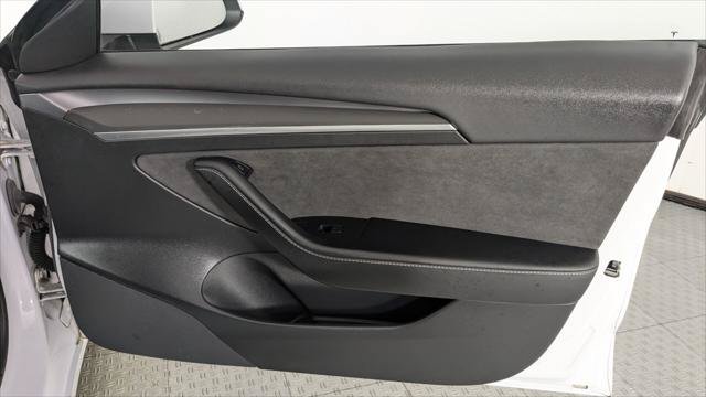 Used 2022 Tesla Model 3 Standard Range RWD image 21
