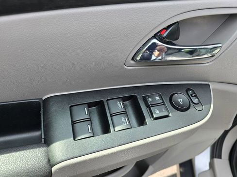 Used 2016 Honda Odyssey SE image 19