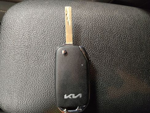 Used 2023 Kia Forte LXS FWD image 32